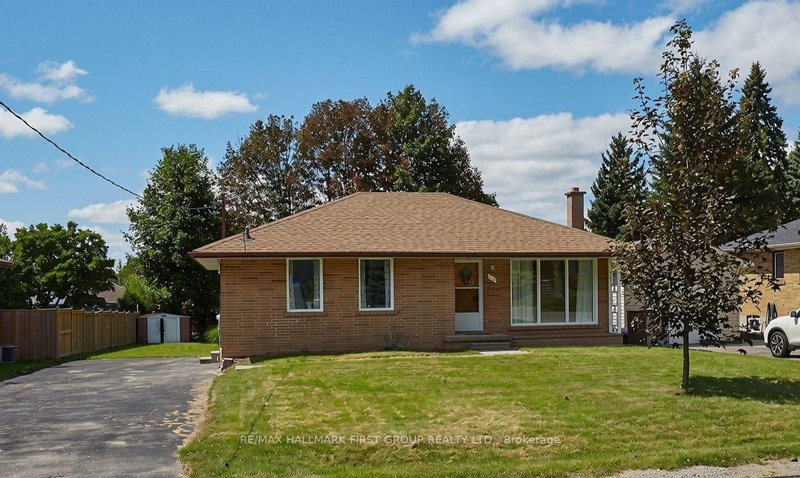 212 Hallett Avenue