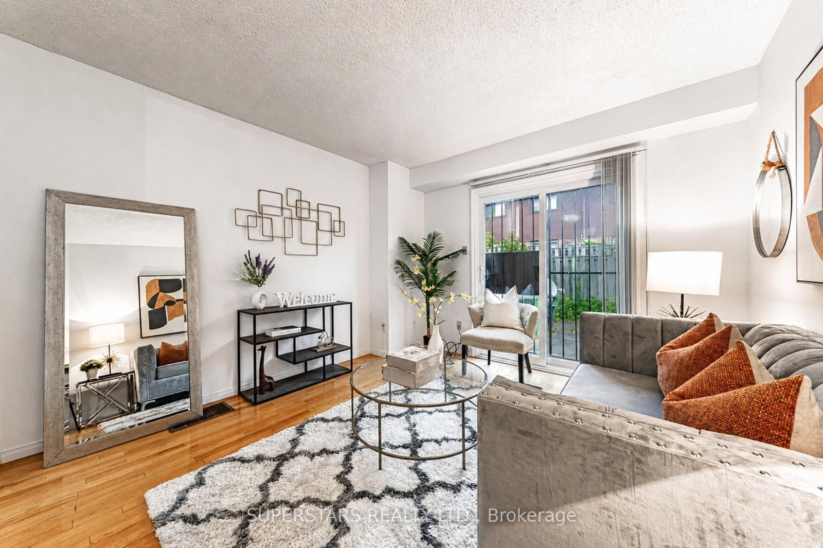 275 Broadview Avenue, Unit 10