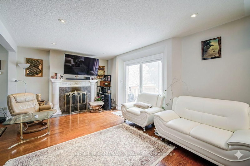 3 Ruddell Pl photo 5