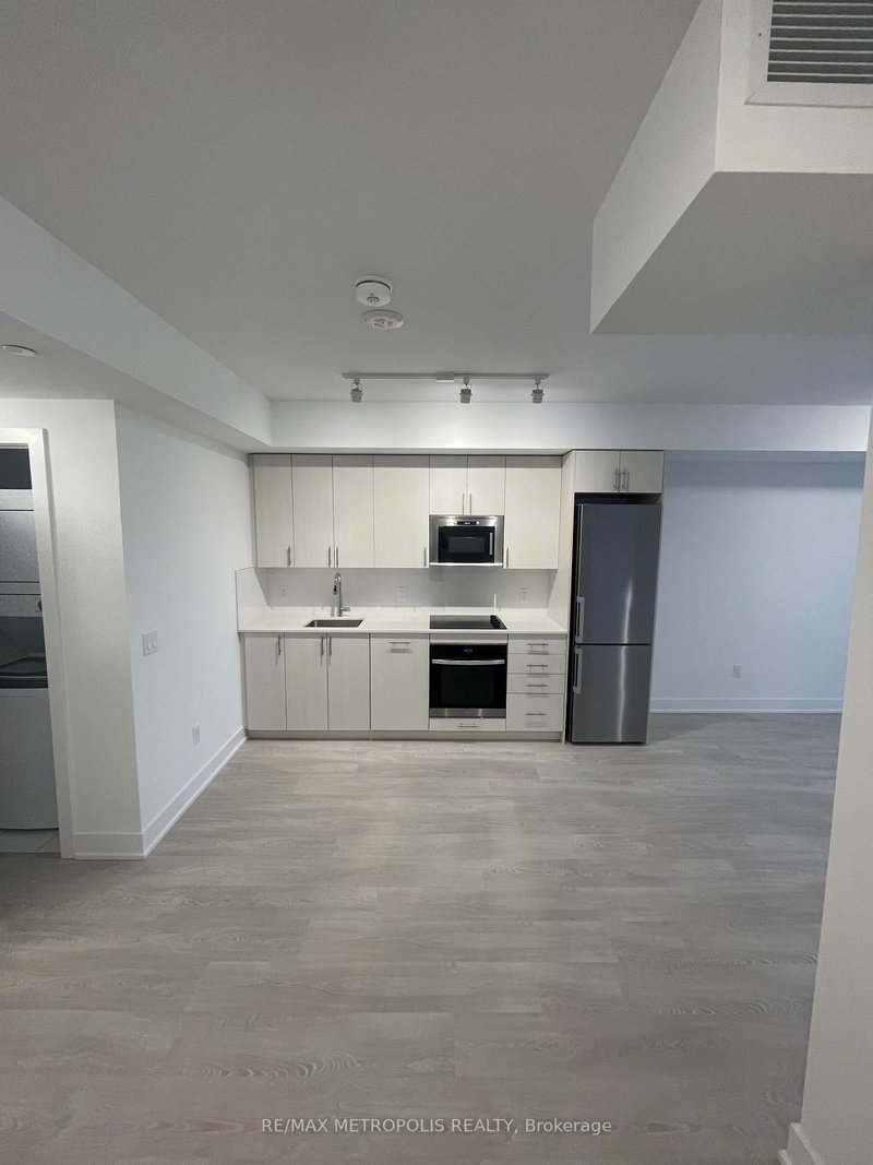 413 - 2545 Simcoe Street N