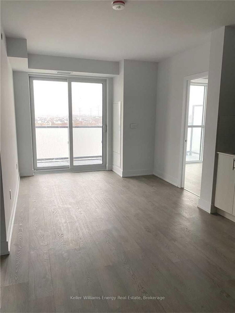 2550 Simcoe St N photo 5