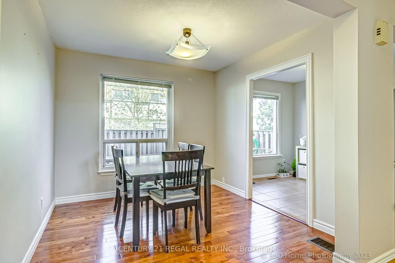 126 Dusay Pl photo 5