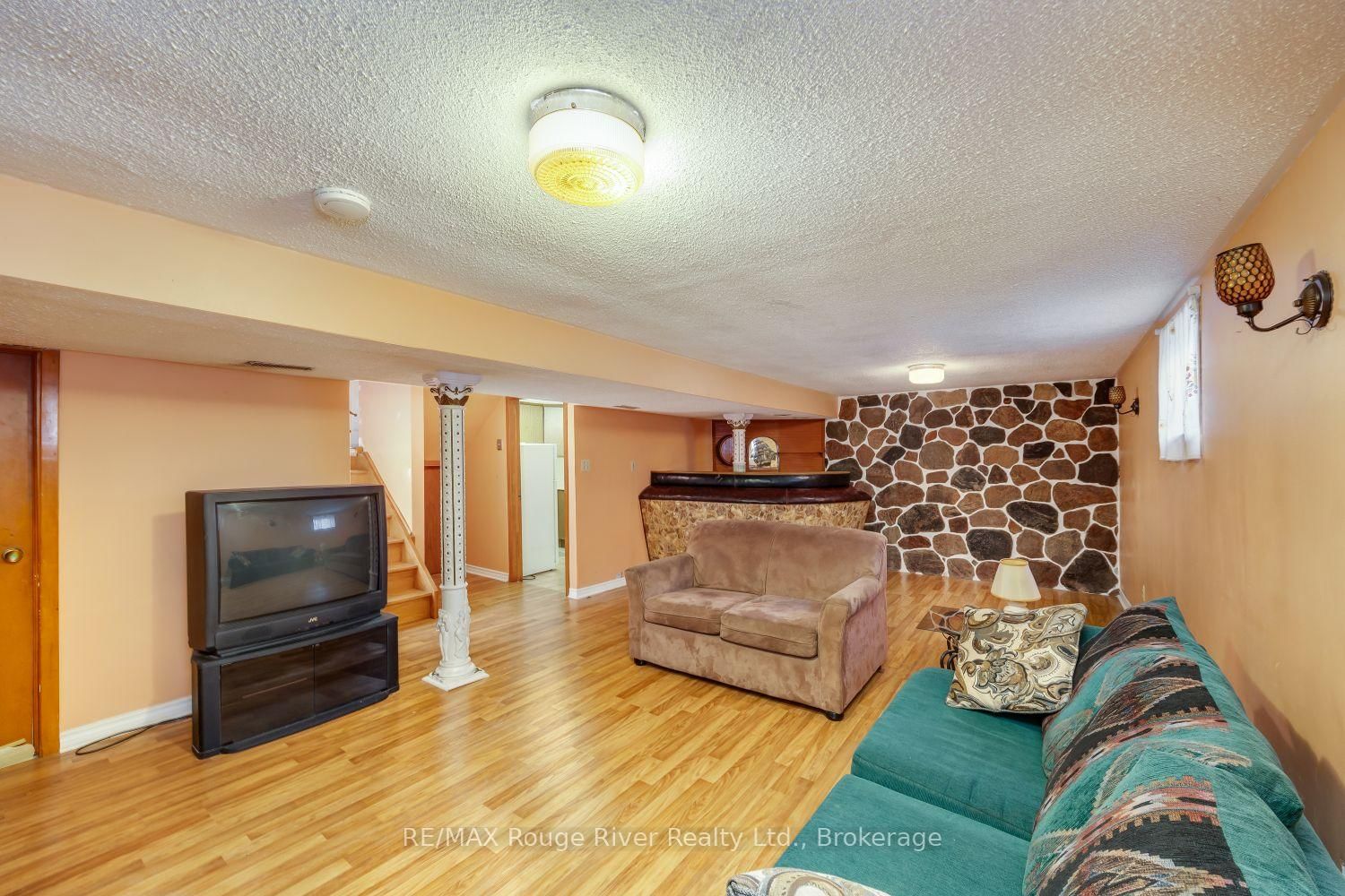287 Guelph Street • Oshawa, ON photo 31