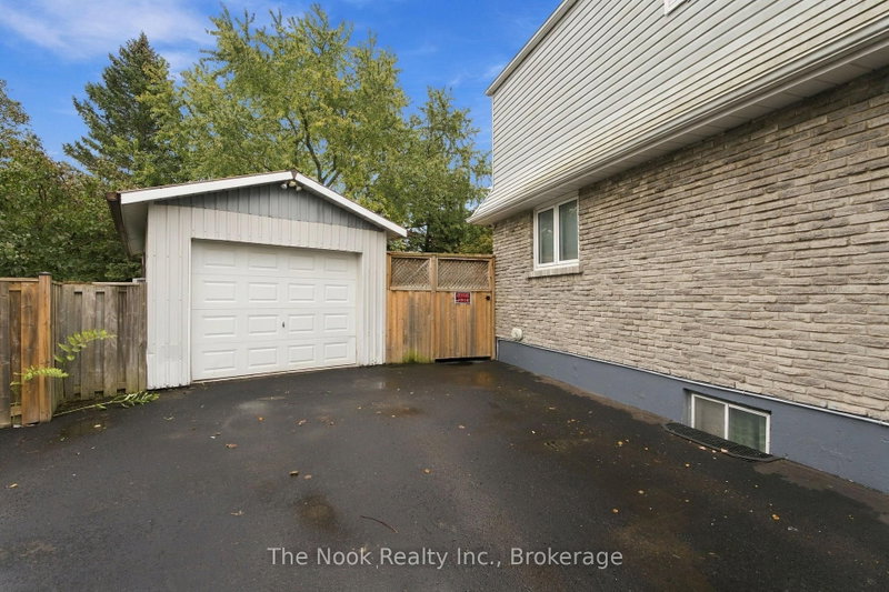 456 Harcourt Drive