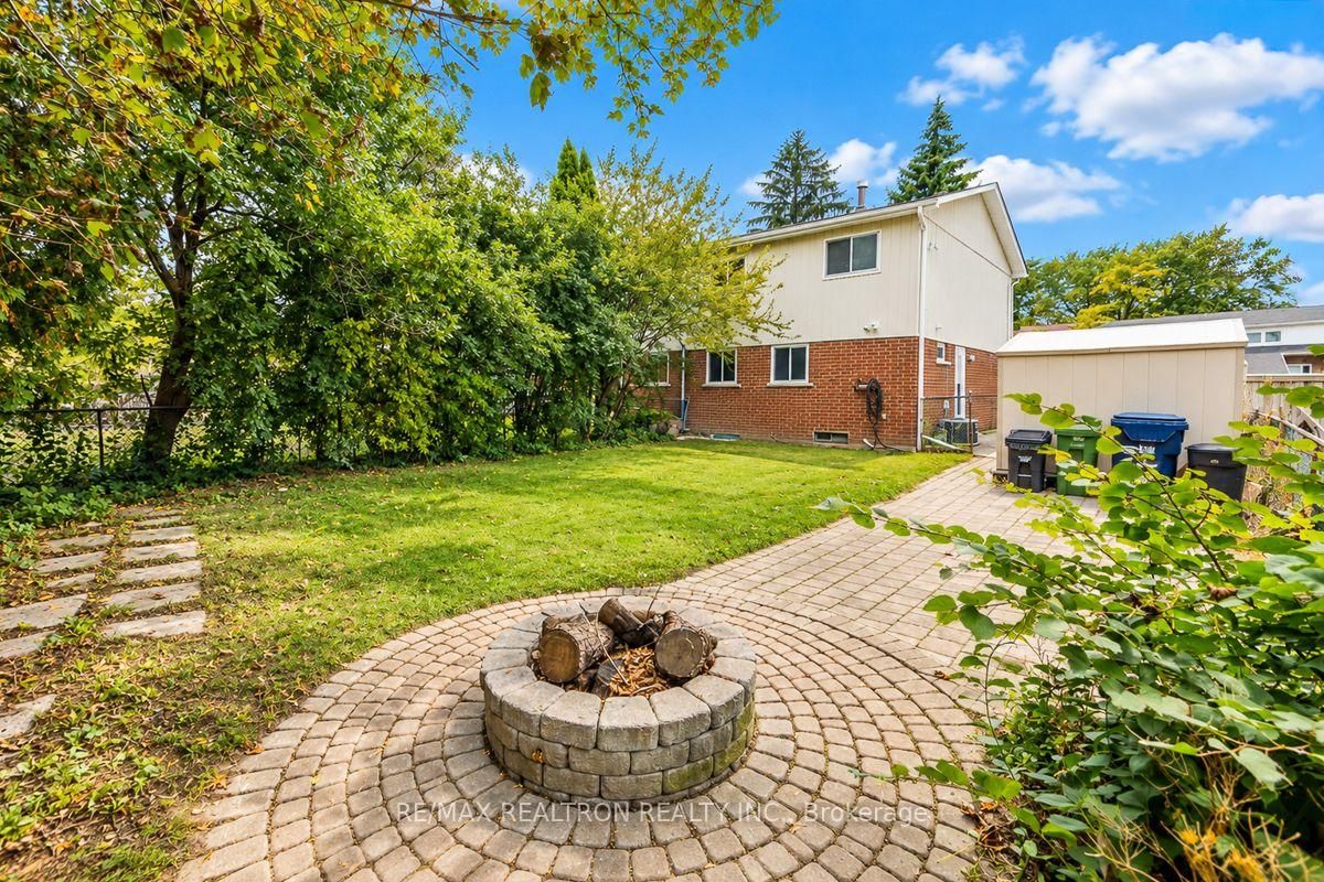 65 Burkwood Crescent • Toronto, ON photo 23