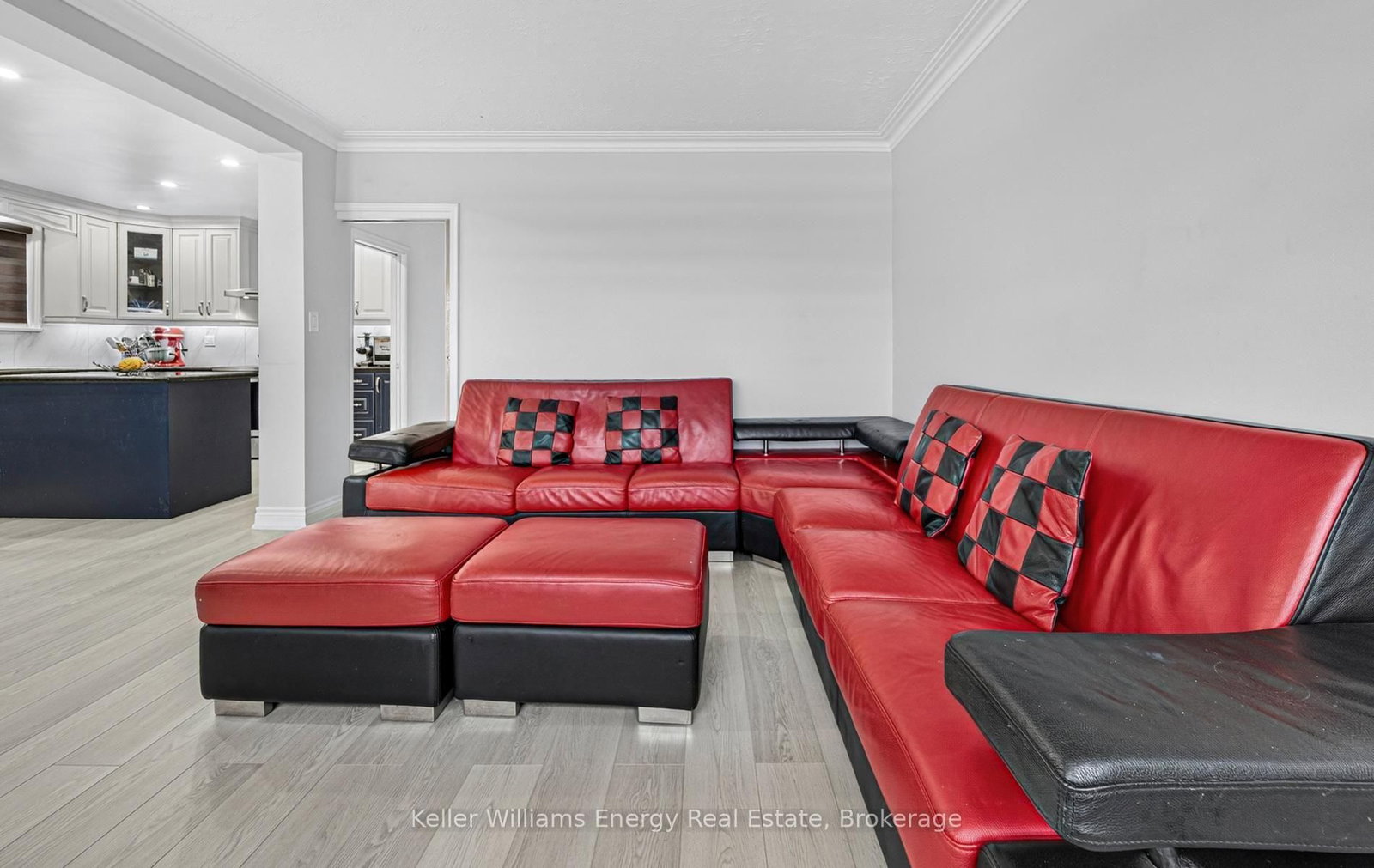 657 Taylor Avenue • Oshawa, ON photo 27
