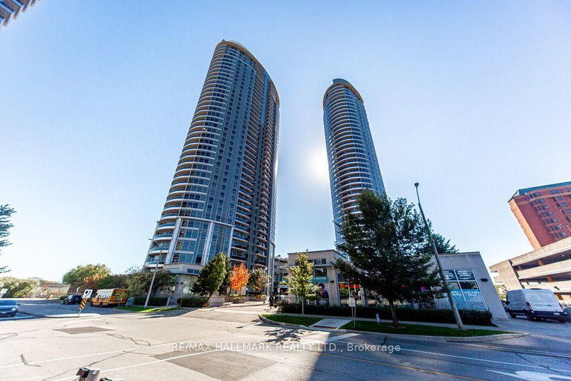 2709 - 125 Village Green Square