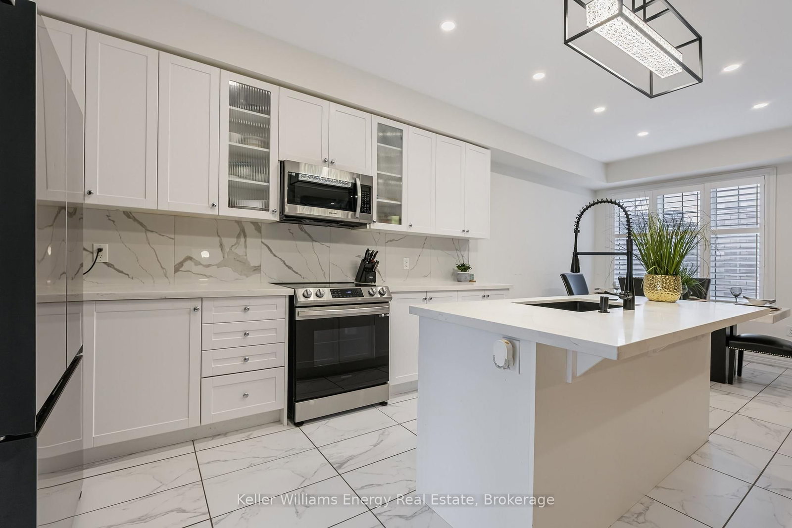 165 Coronation Road • Whitby, ON photo 7