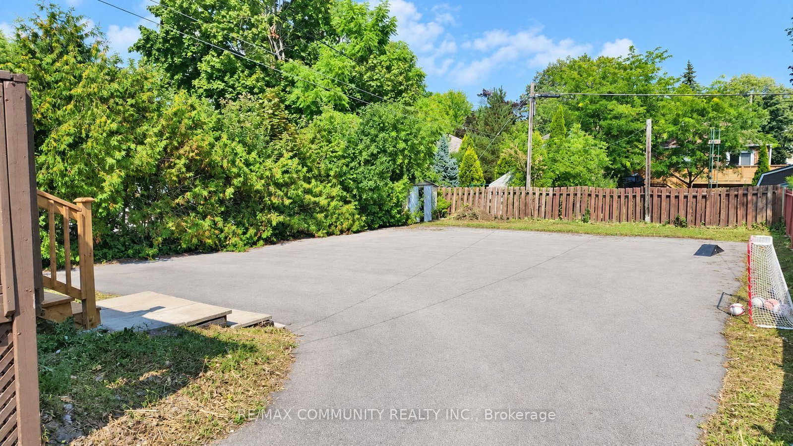 BSMT-507 Brock St, Whitby, view 12