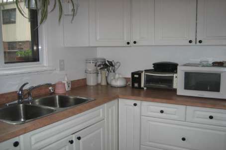 137 - 1100 Oxford St, Oshawa, L1J6G4 | Image 2