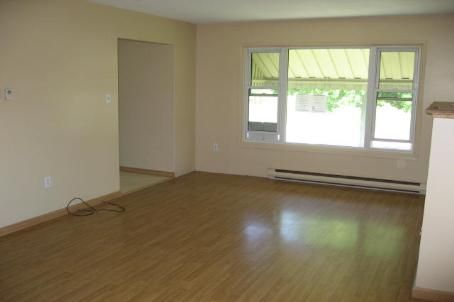 202 Willis Ave, Whitby, L1N7C6 | Image 2