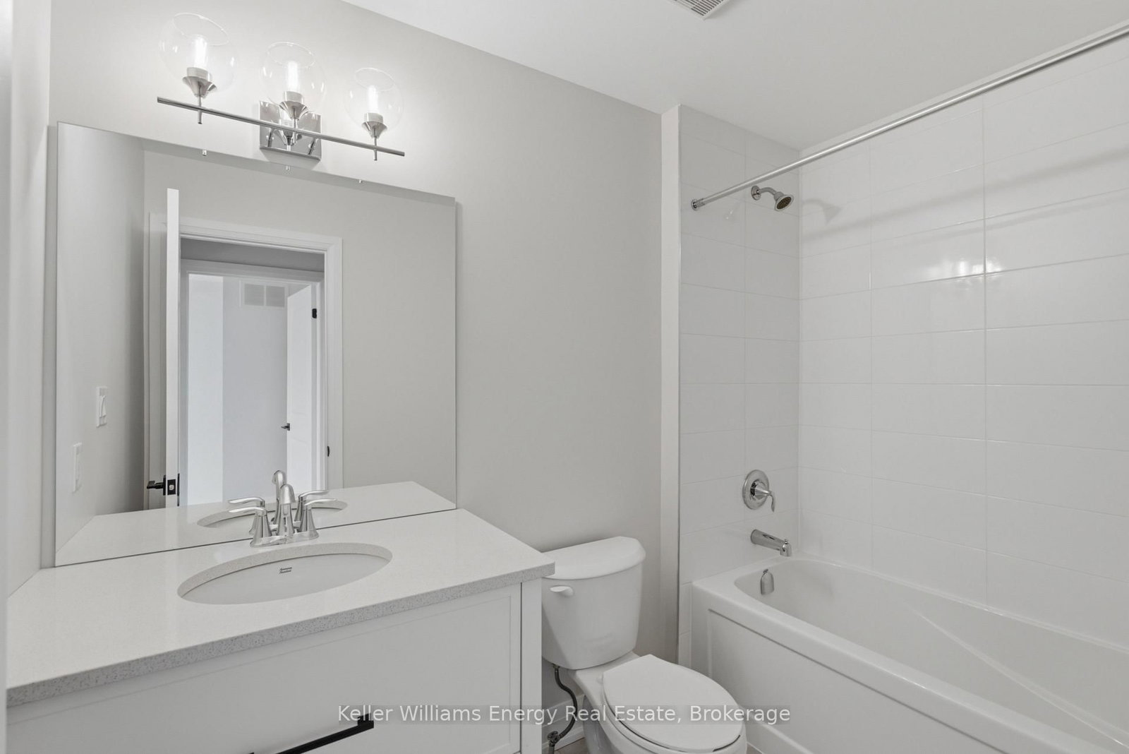 127 Hickory St, Whitby, view 25