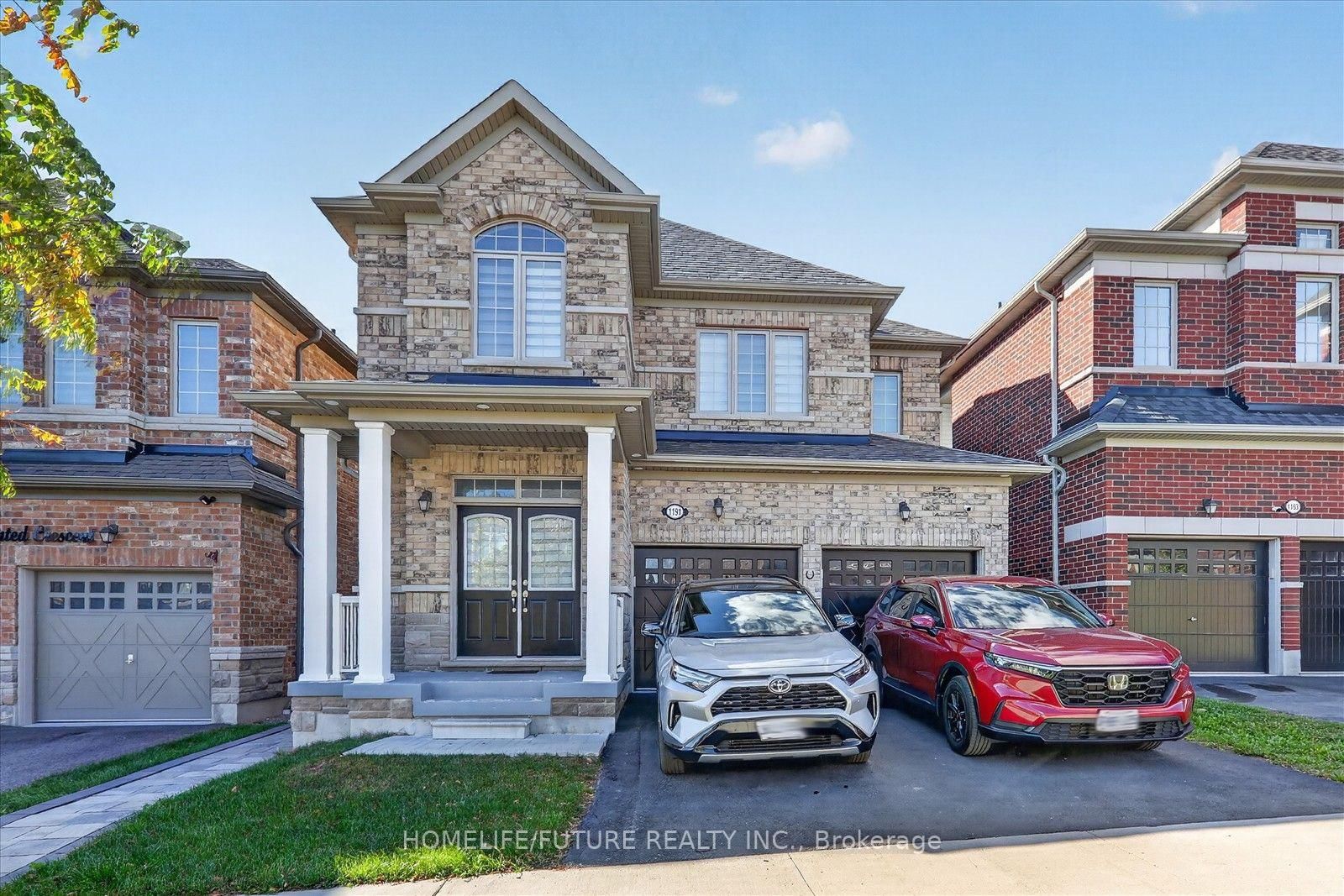 1191 Enchanted, Pickering, Ontario L1X 0H1