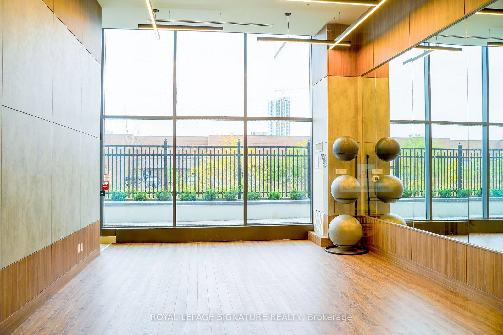 2308-1435 Celebration Dr, Pickering, view 19