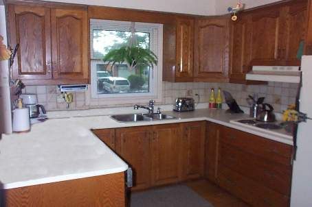 148 Guthrie Cres, Whitby, L1P1A8 | Image 2