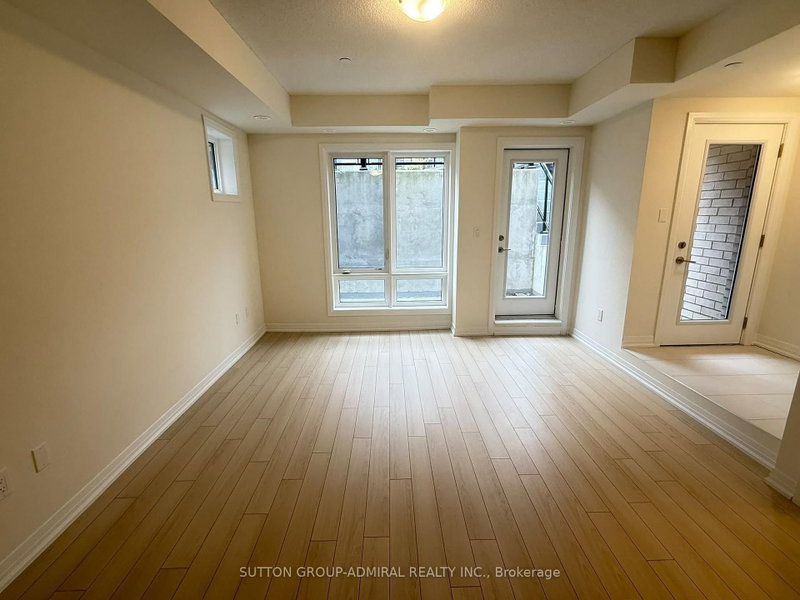 235 McLevin Ave photo 5