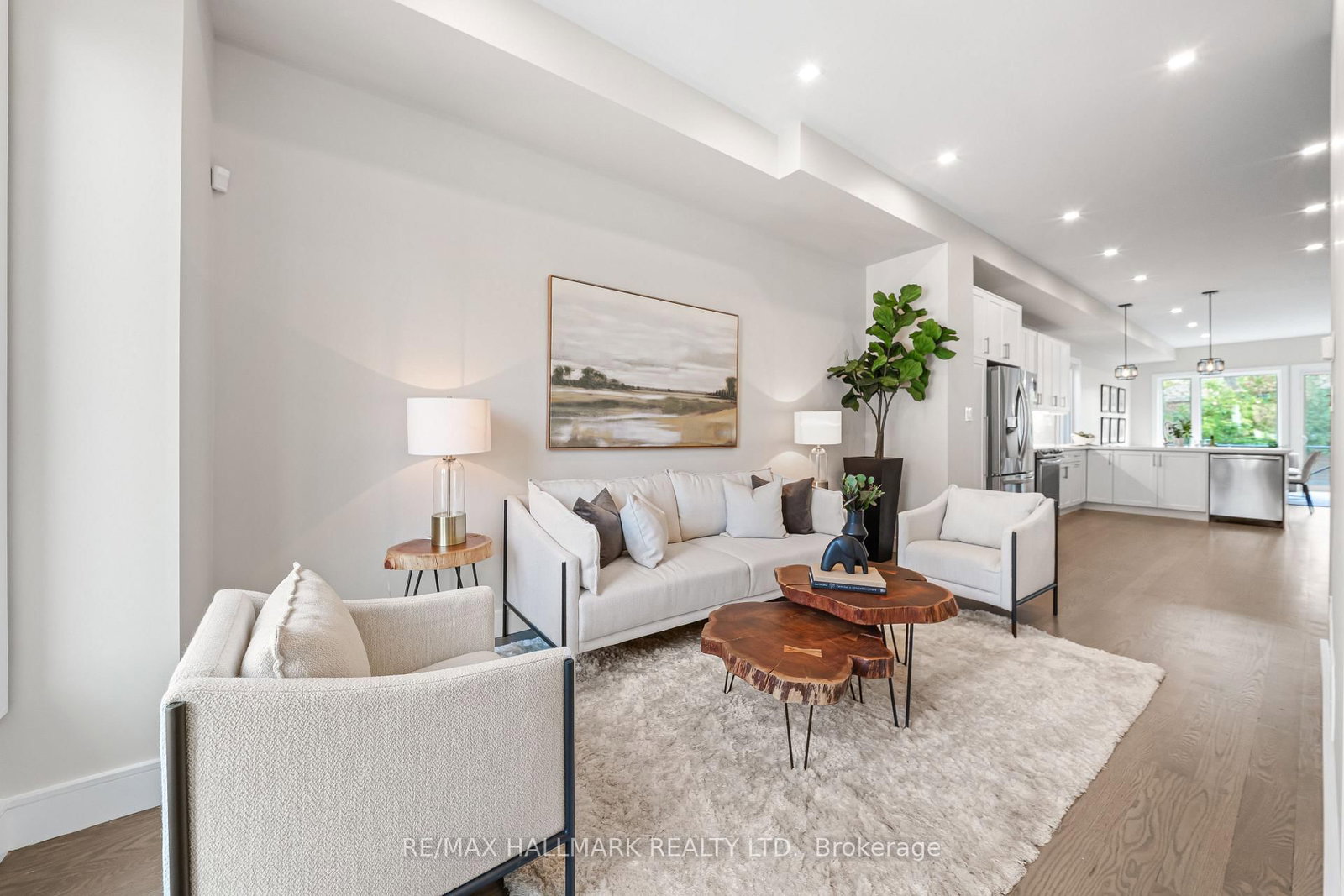 9B Linton Avenue S • Toronto, ON photo 9