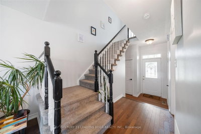 86 Breakwater Drive • Whitby, ON photo 9