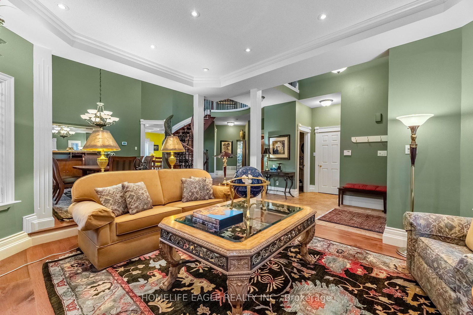 82 Roberson Drive • Ajax, ON photo 6