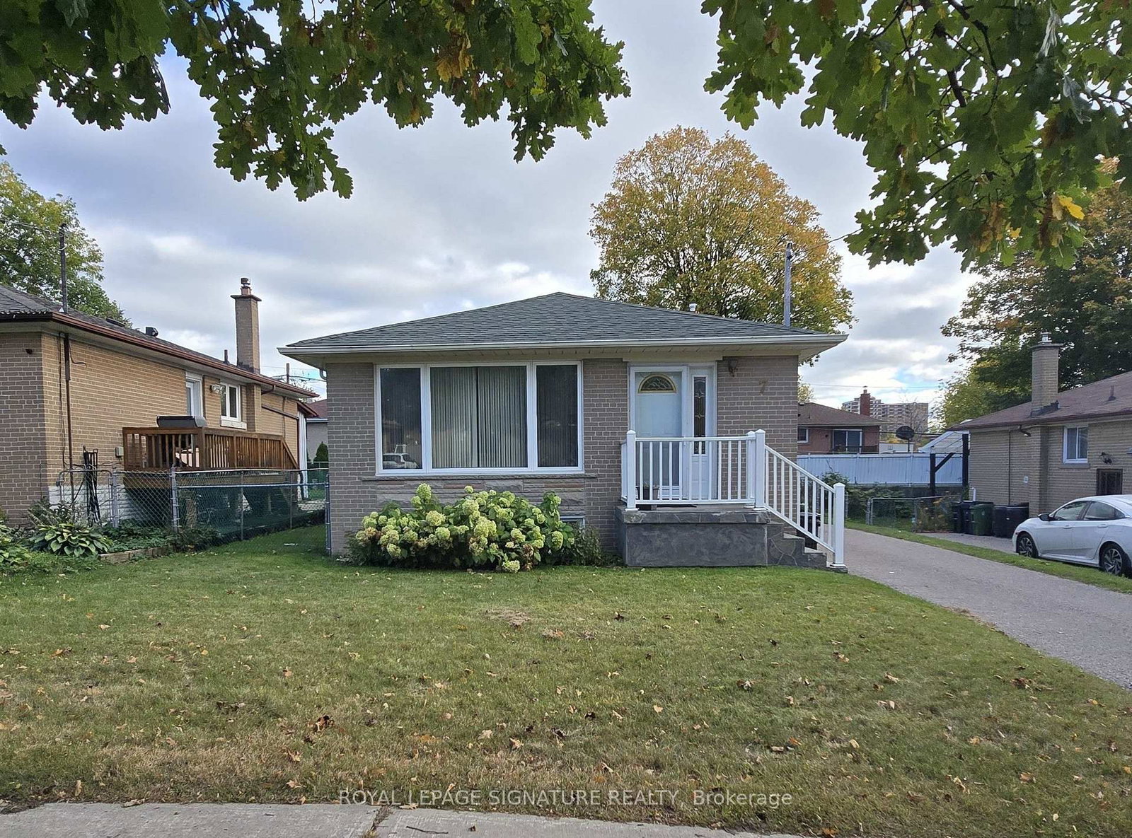 Detached House for sale at 7 Scotchdale Avenue, Toronto, Ontario, M1J 2N4 - Eglinton East - MLS: E14084438
