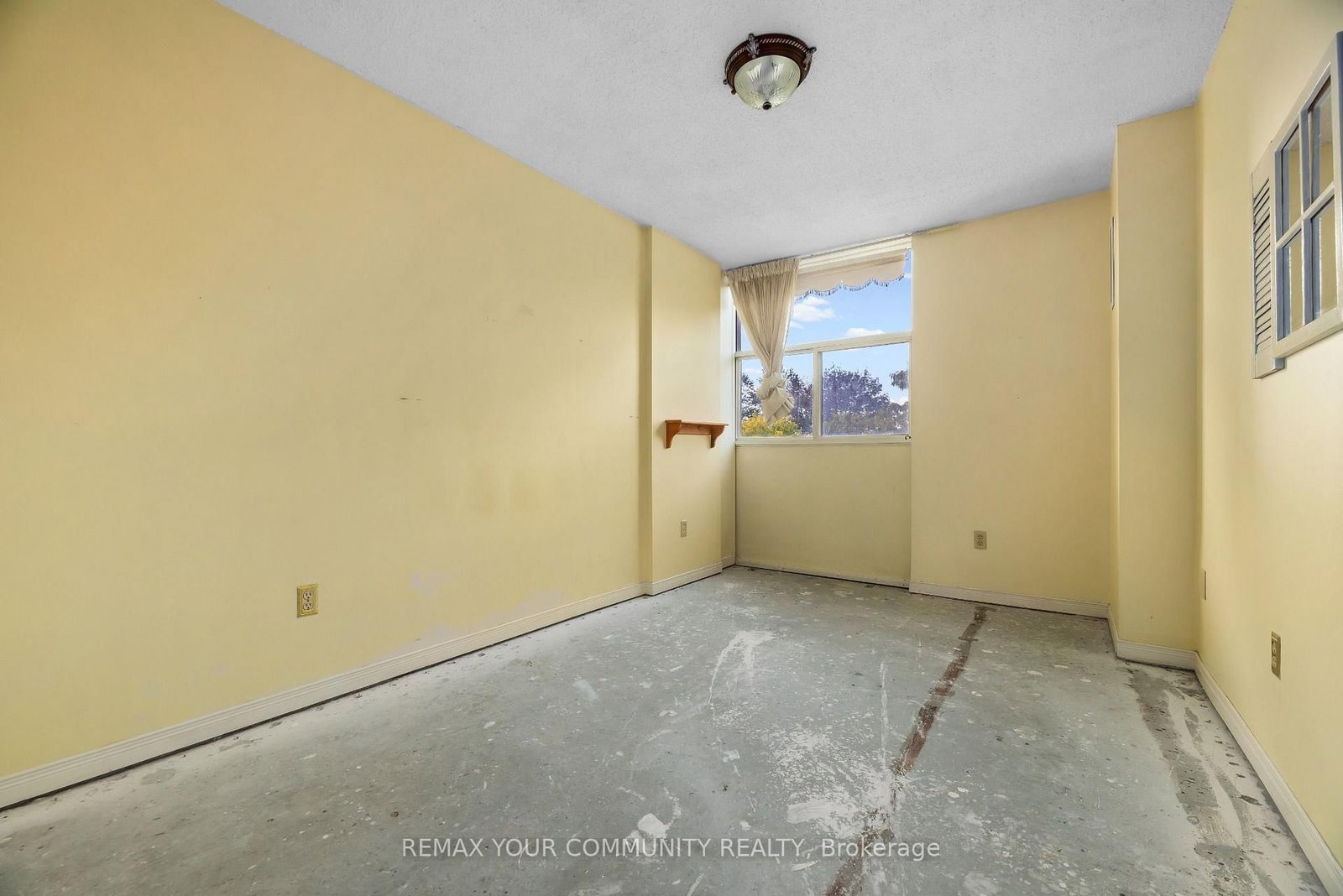 44 Falby Court • #308 • Ajax, ON photo 11