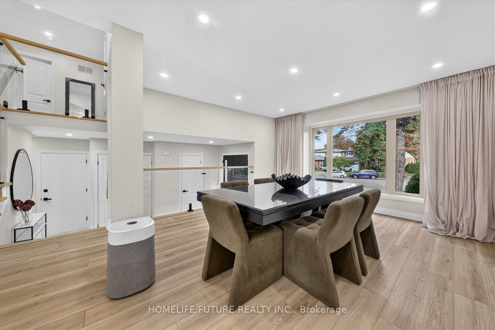 7 Toms Court • Whitby, ON photo 7