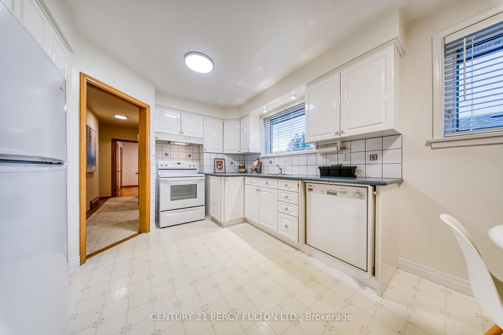 32 Bromton Drive • Toronto, ON photo 13