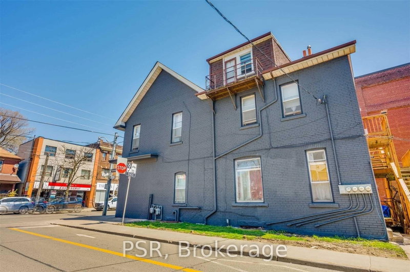 1349/1351 Queen St E photo 5