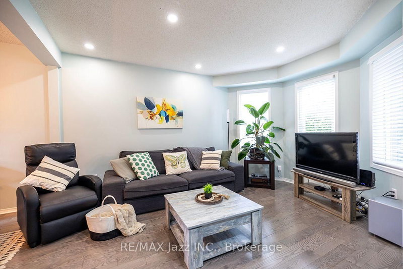 23 Meredith Crt photo 5