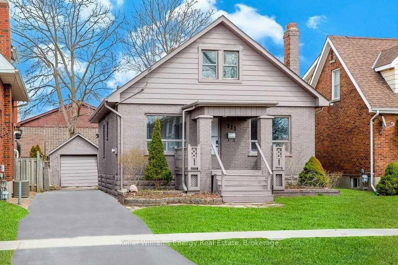 home for sale on 111 Oshawa Boulevard S