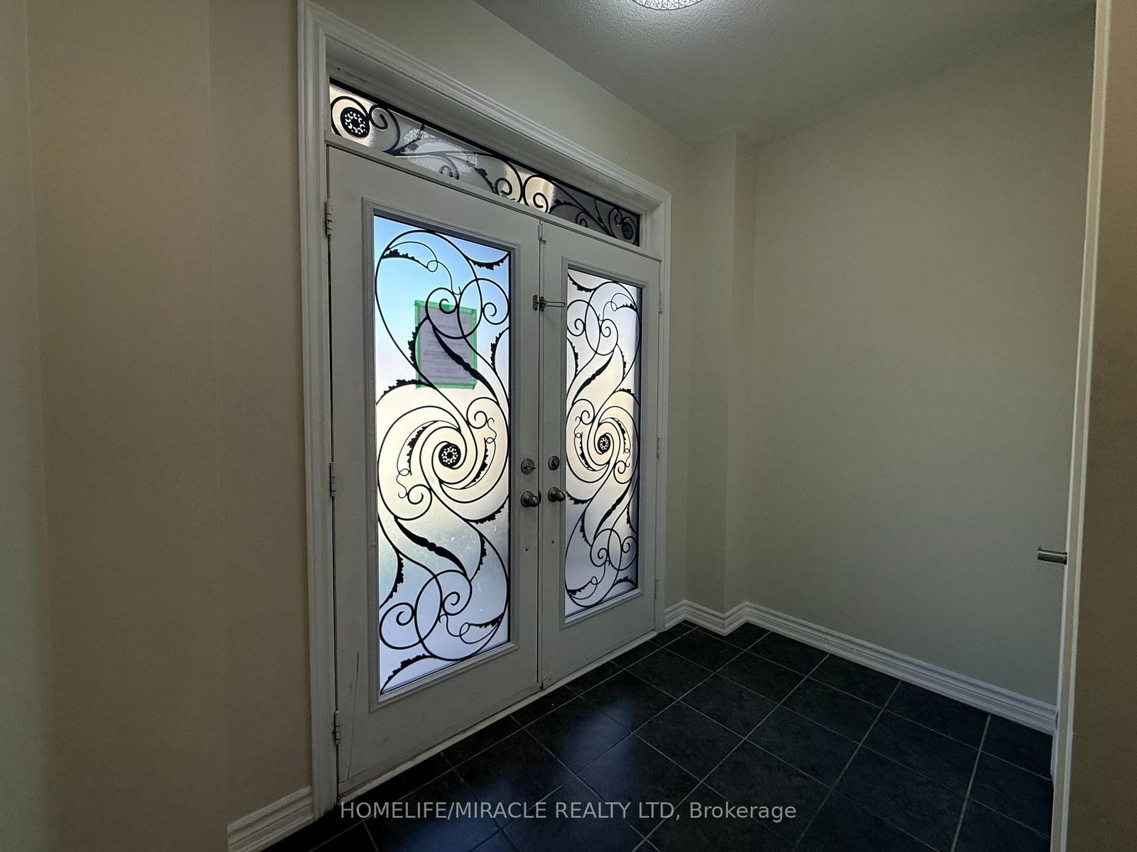 1301 Apollo Street • Oshawa, ON photo 6