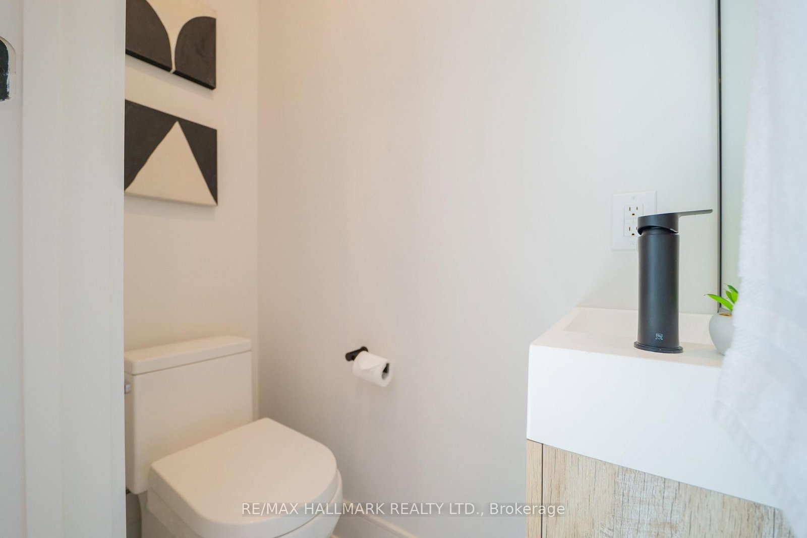 22 Harriet Street • Toronto, ON photo 15