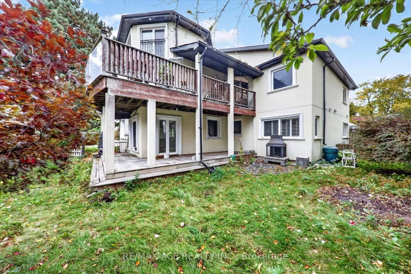 3 Larwood Blvd photo 1