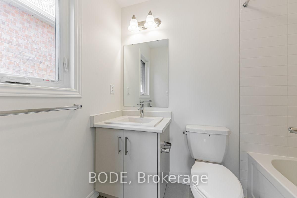 15 Huggins Drive • Whitby, ON photo 36