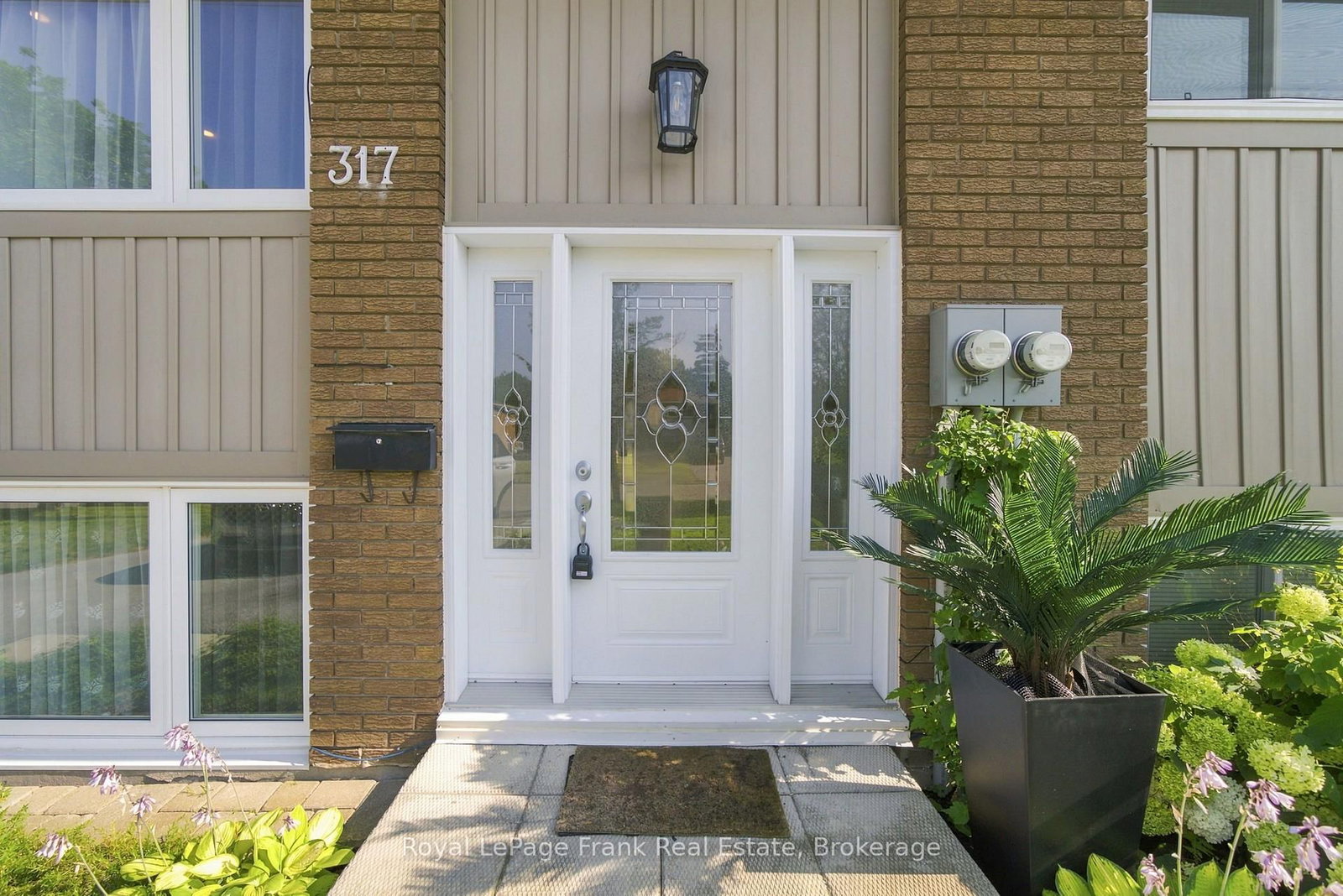 317 Dwight Avenue • Oshawa, ON photo 6