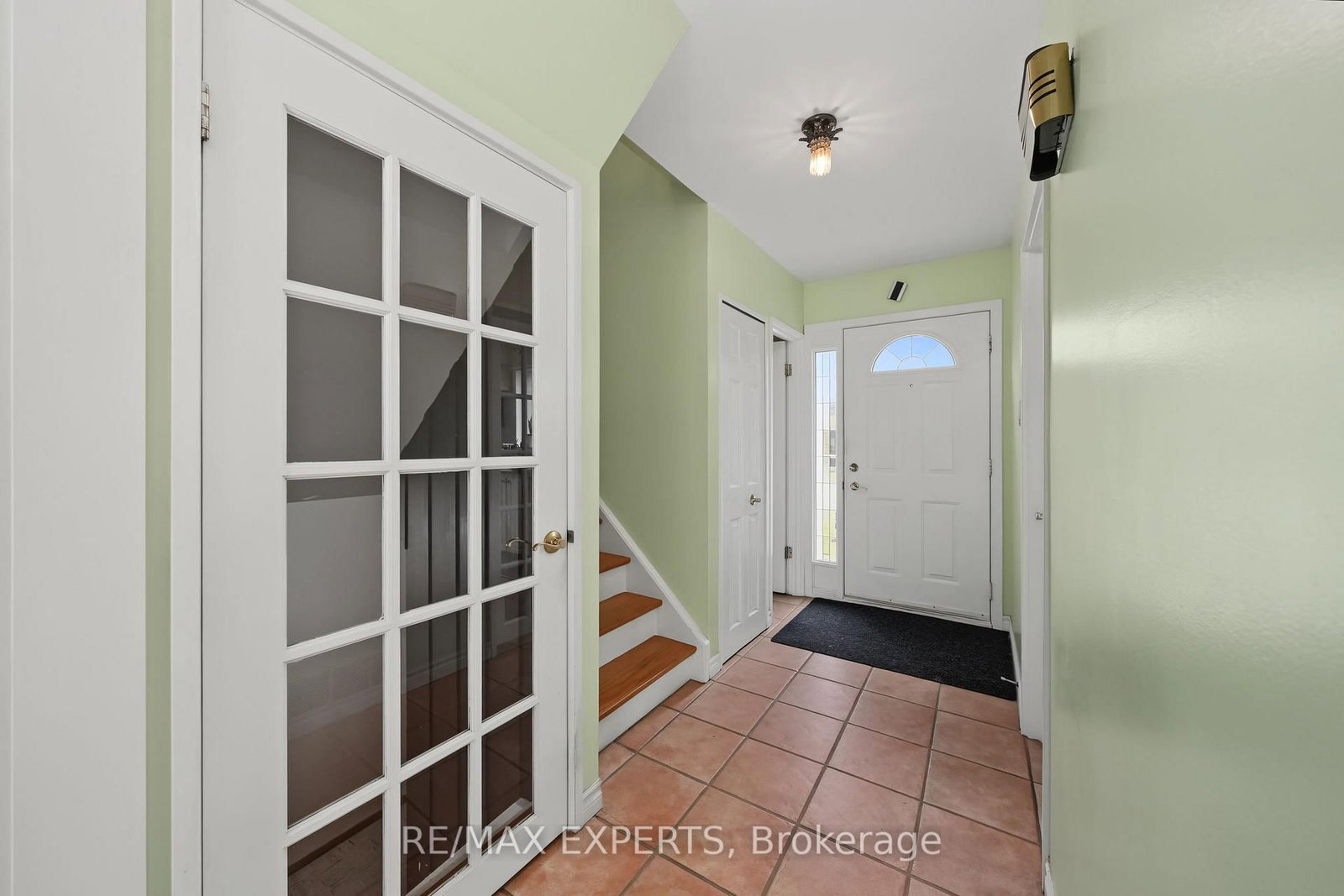 71 Dogwood Crescent • Toronto, ON photo 8