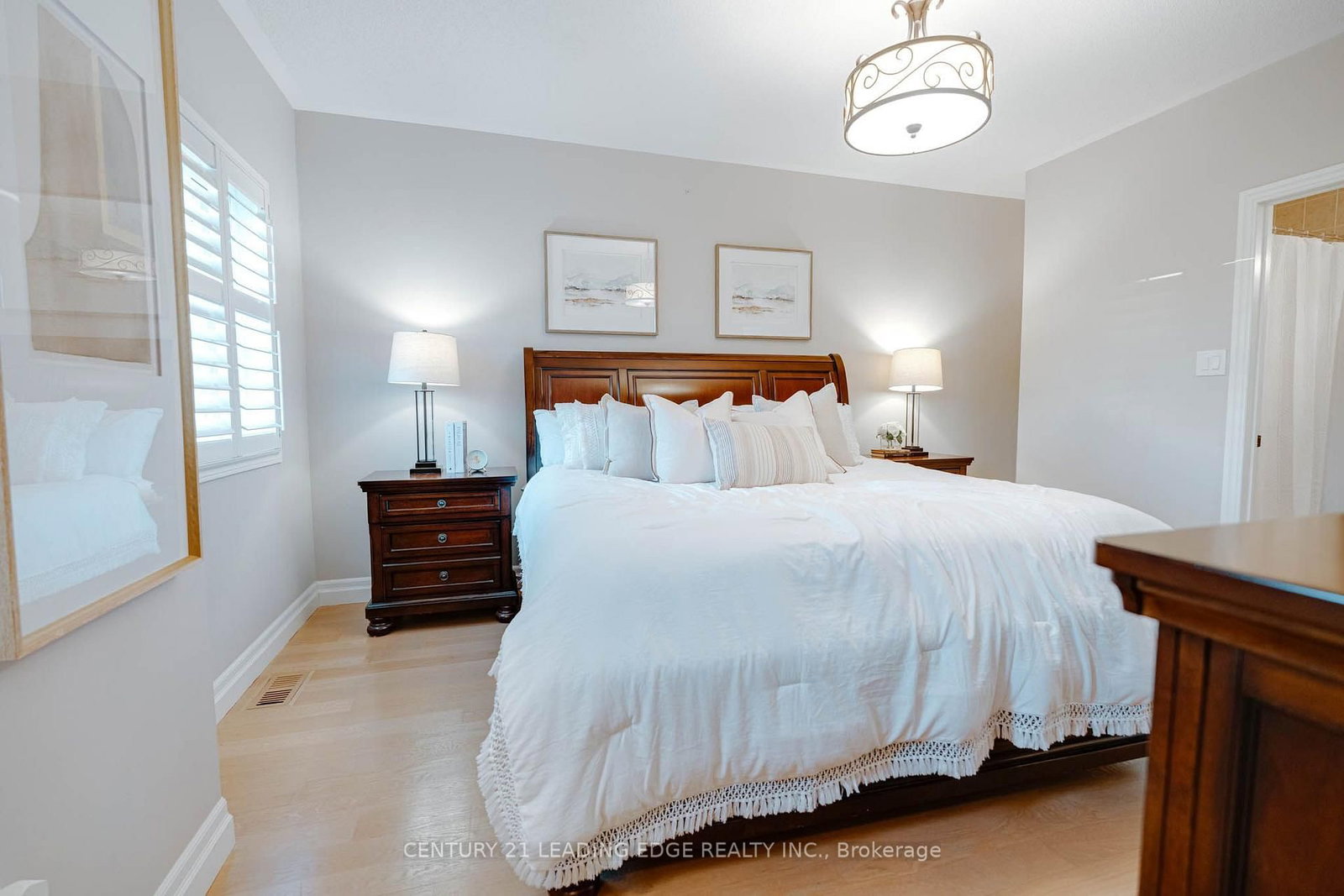 33 Neill Avenue • Whitby, ON photo 16
