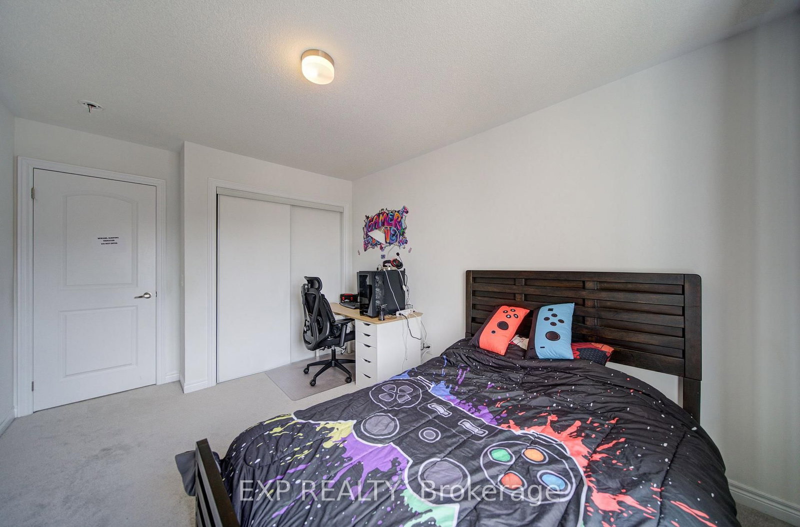 29 Sorbara Way • Whitby, ON photo 34