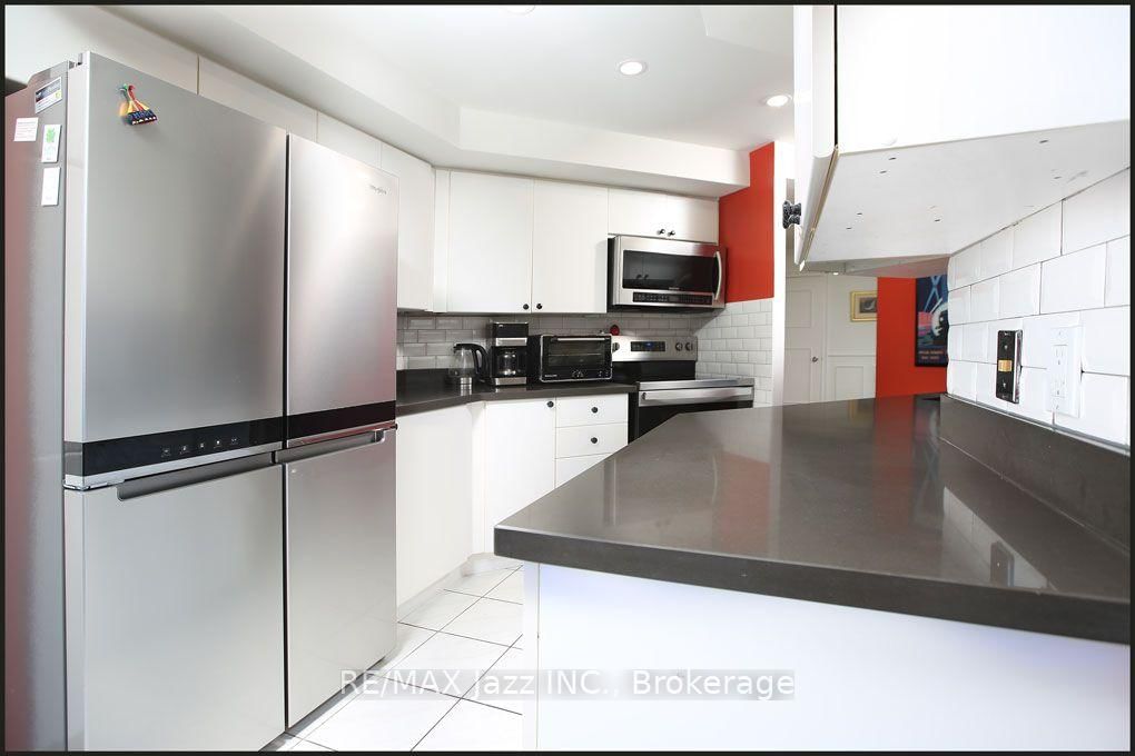 360 Watson Street W • #105 • Whitby, ON photo 13