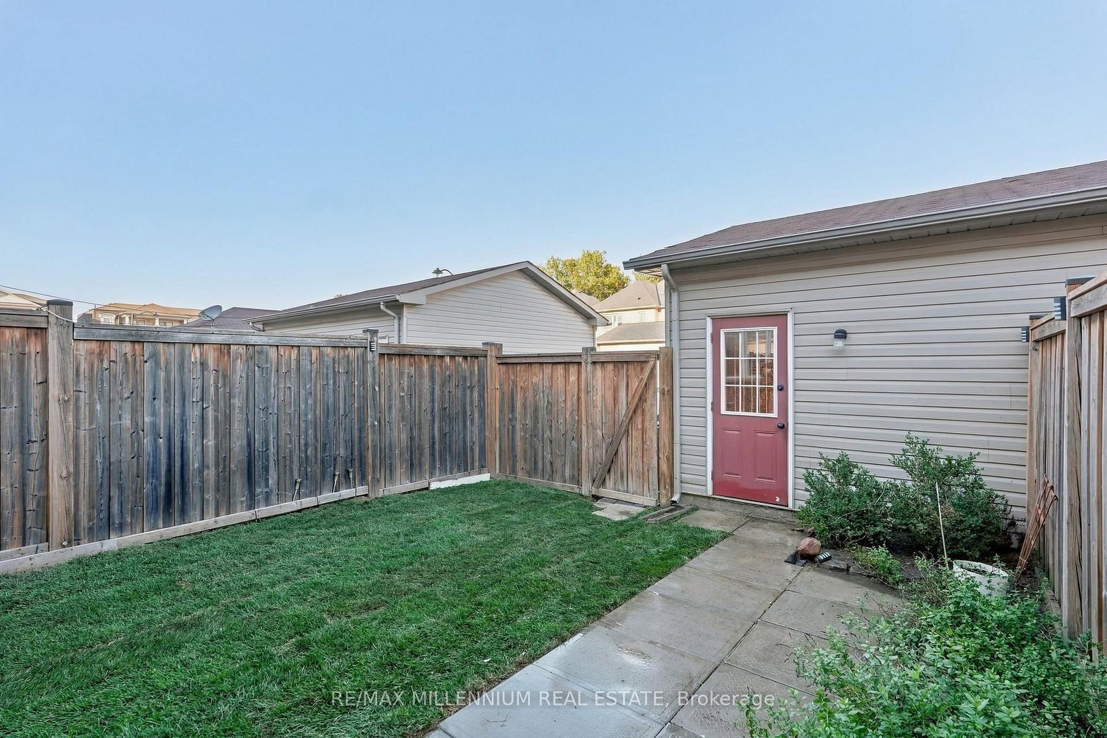 2557 Canadian Street • Pickering, ON photo 41