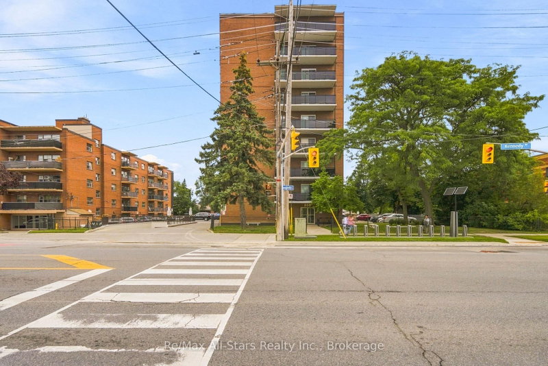 806 - 855 Kennedy Road