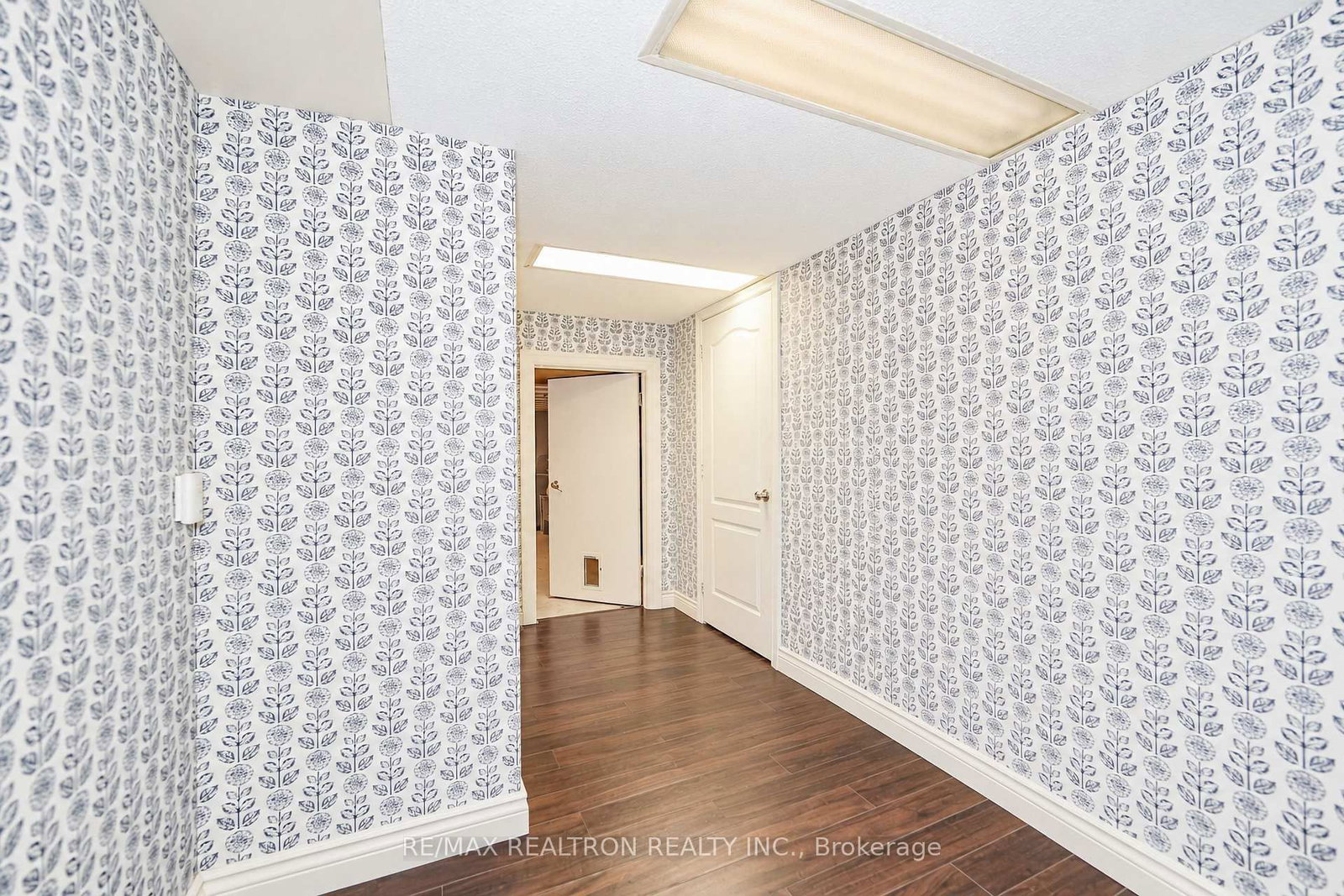 1304 Trulls Road • Clarington, ON photo 39
