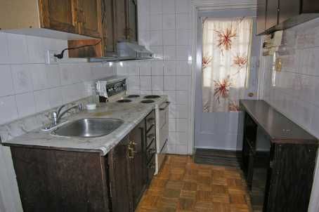 55 Rhodes Ave, Toronto, M4L2Z8 | Image 3