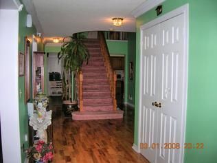 537 Charnwood Crt, Pickering, L1V4Y5 | Image 2