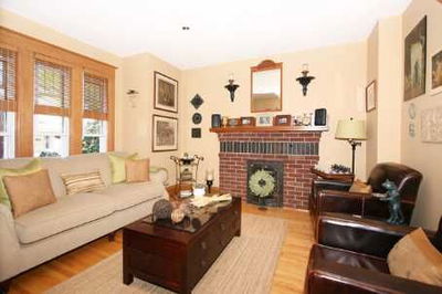 1 Woodlee Rd, Toronto - East End-Danforth image-0-1