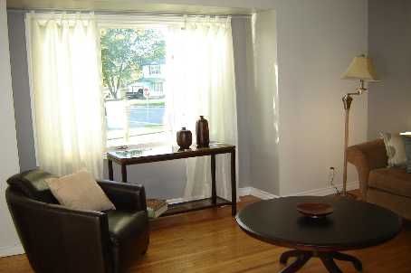 154 Admiral Rd, Ajax, L1S2P1 | Image 3