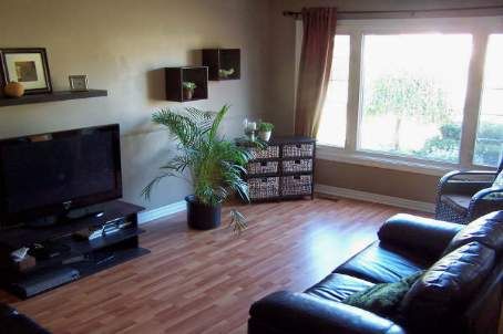 43 Ormond Dr, Oshawa, L1G7E3 | Image 2