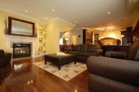 58 Knox Cres, Whitby, L1M1C9 | Image 3