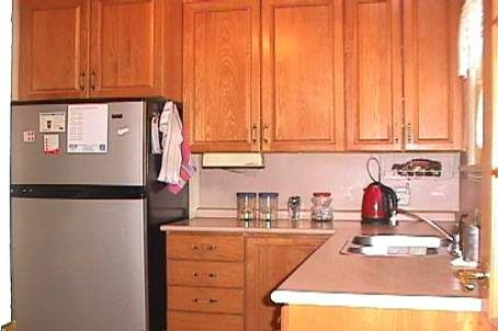 128 Sutherland Ave, Oshawa, L1G2G5 | Image 2