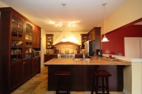 58 Knox Cres, Whitby, L1M1C9 | Image 2